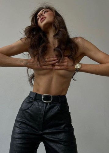 Ева, Г. Ачит